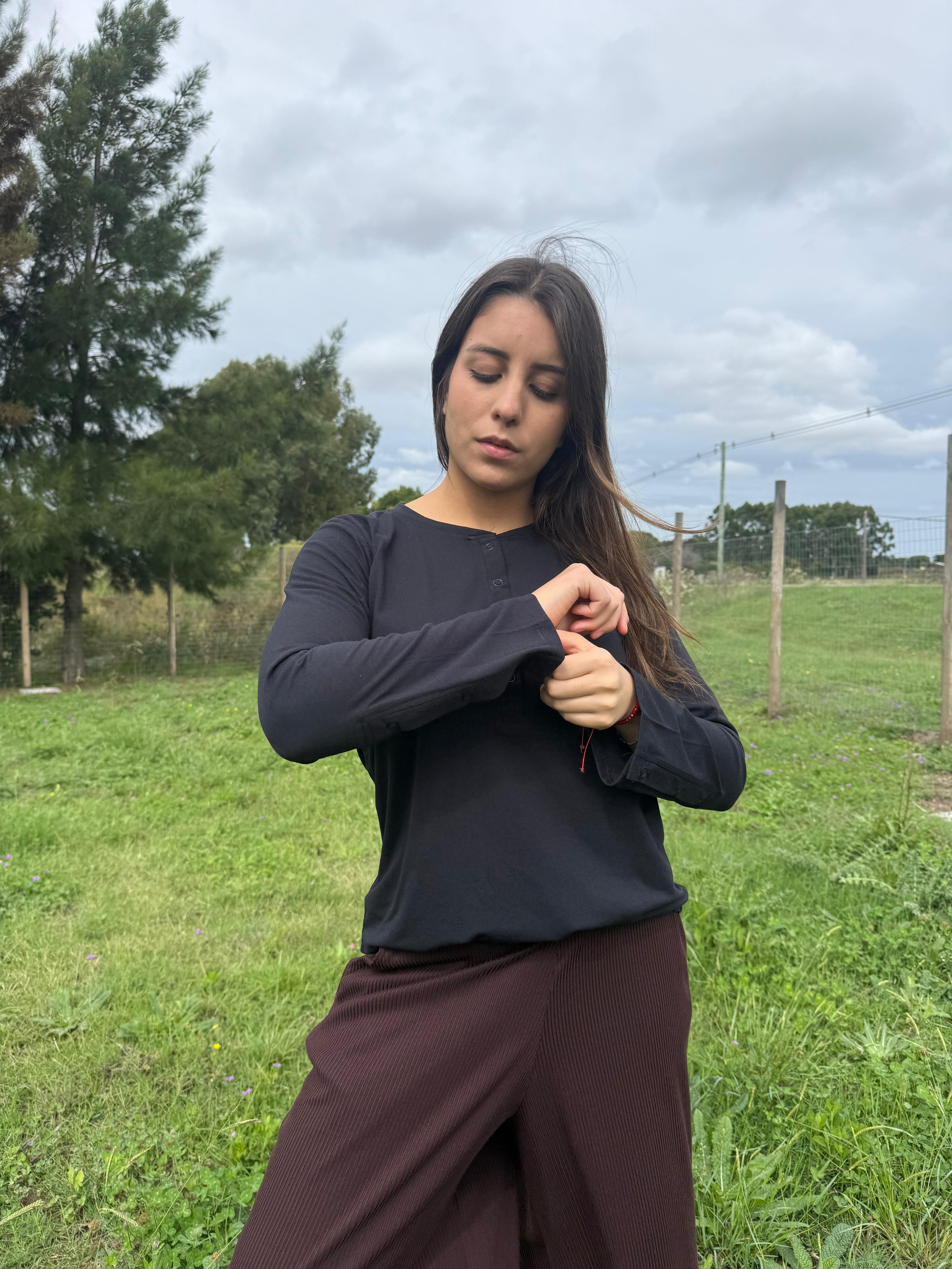 REMERA MILA